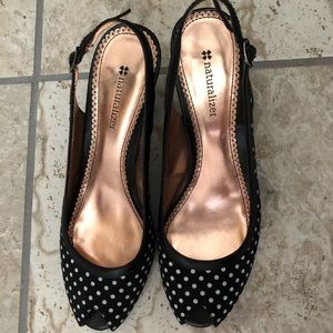 Naturalizer Peep-toe polka dot sling back heels